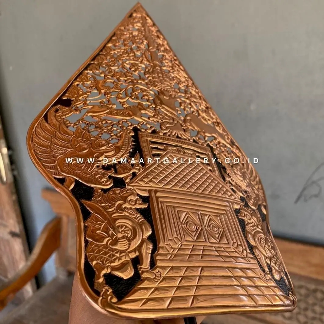 Lampu Gunungan Wayang Tembaga